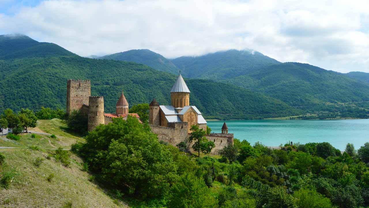 Tour Armenia e Georgia - fortezza-ananuri