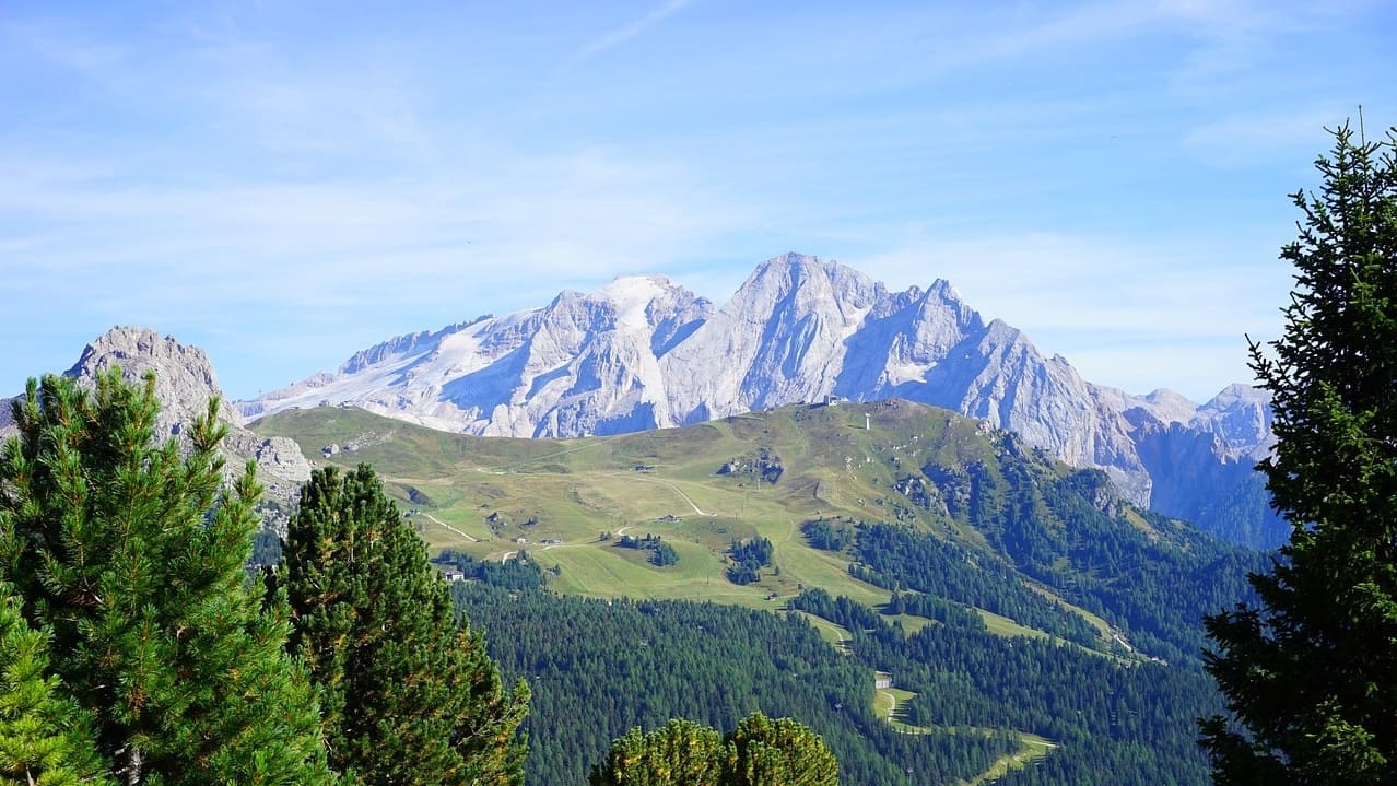 Trekking Dolomiti Marmolada e Monzoni