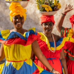 tour Colombia - donne di Cartagena nel viaggio organizzato da Alla Ricerca del Viaggio Tour Operator
