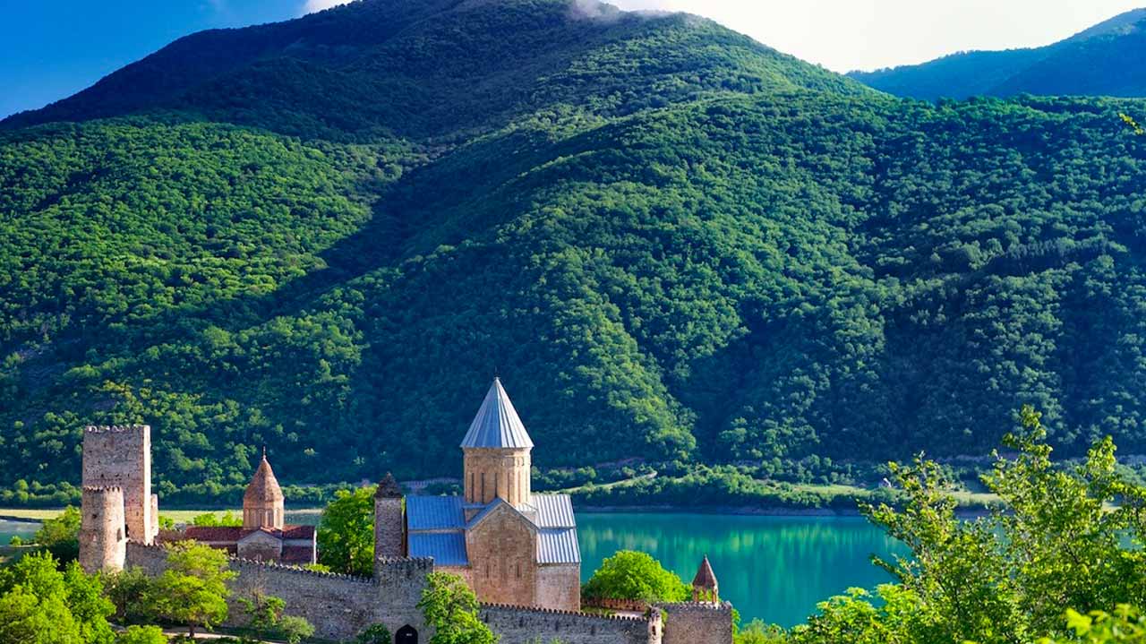Georgia Azerbaijan - Ananuri