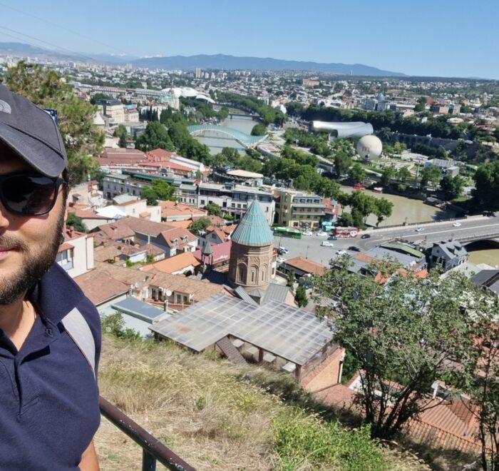 Perché fare un viaggio in Azerbaijan e Georgia: la città di Tbilisi nel viaggio organizzato di gruppo in Georgia da Alla Ricerca del Viaggio Tour Operator